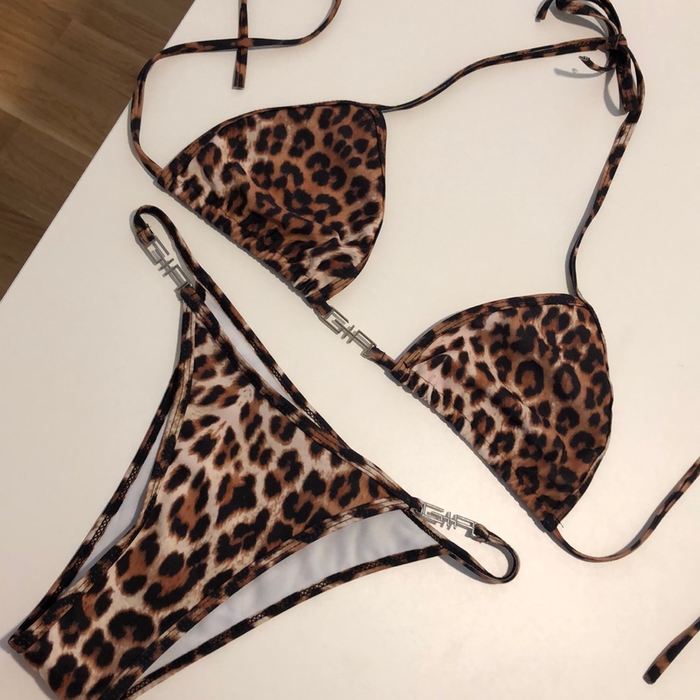 I am Gia cheetah bikini dupe “the look for less”